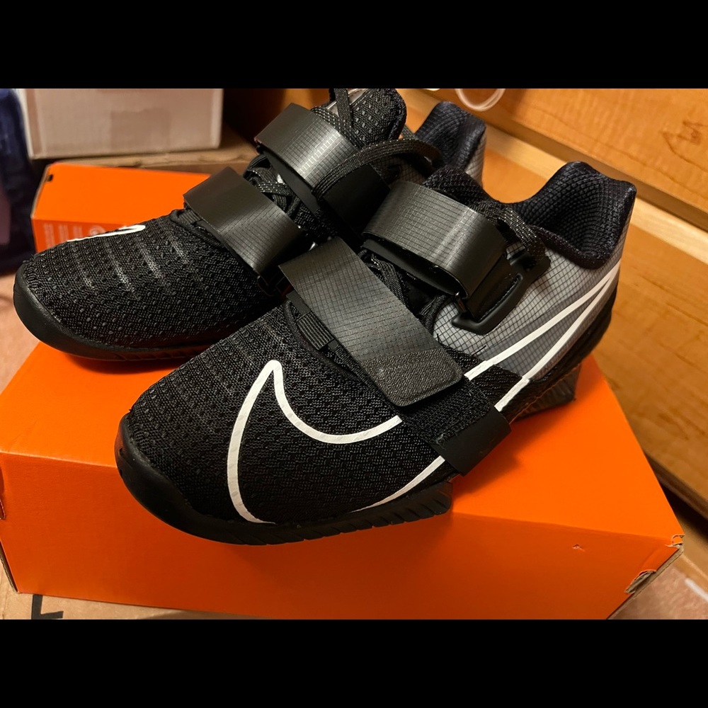 Nike Romelos 4 black